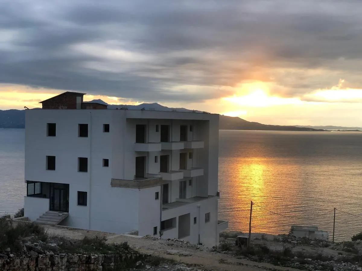 Hilltop Heaven Hotel Sarande