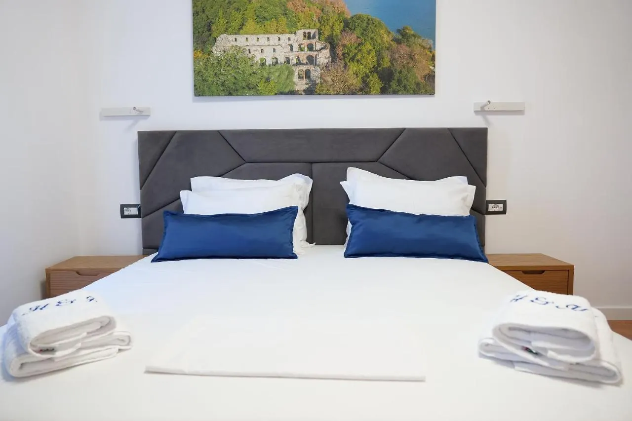 Hilltop Heaven Hotel Sarandë