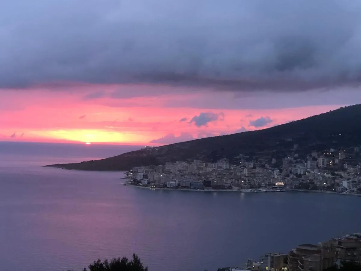 Hilltop Heaven Hotel Sarandë