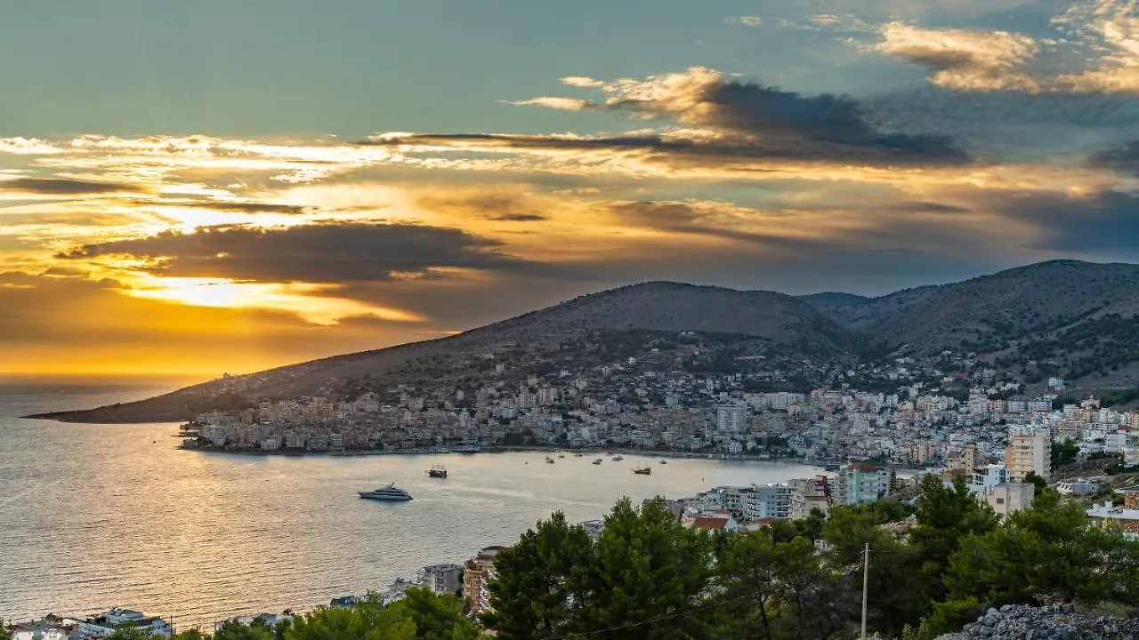 Hilltop Heaven Hotel Sarandë
